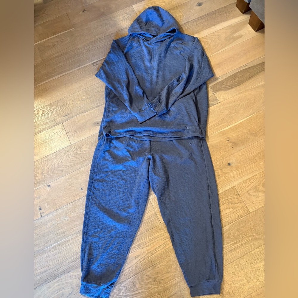Nike Yoga textured sweatsuit